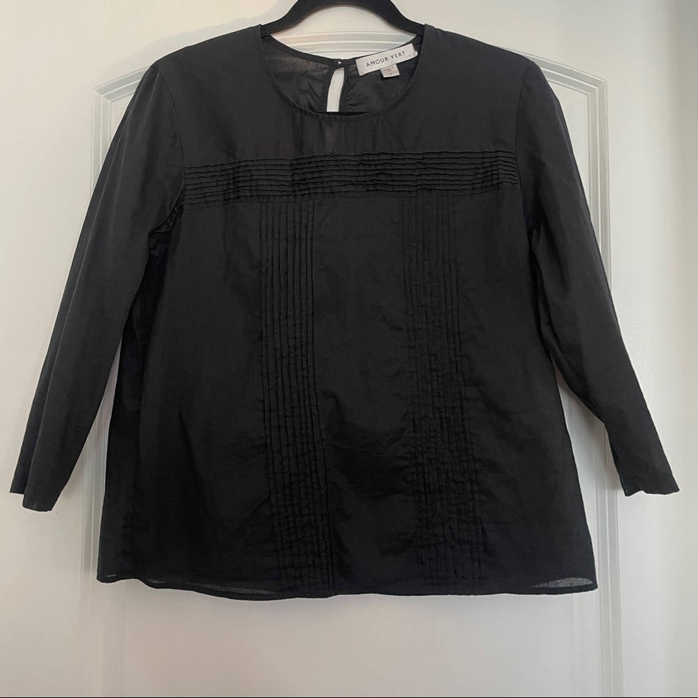Amour Vert Black 3/4 Length Sleeve Top